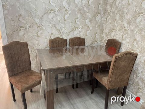 Qonaq otağı üçün, İşlənmiş, Açılmayan, Dördbucaq masa, 6 stul — Bakı