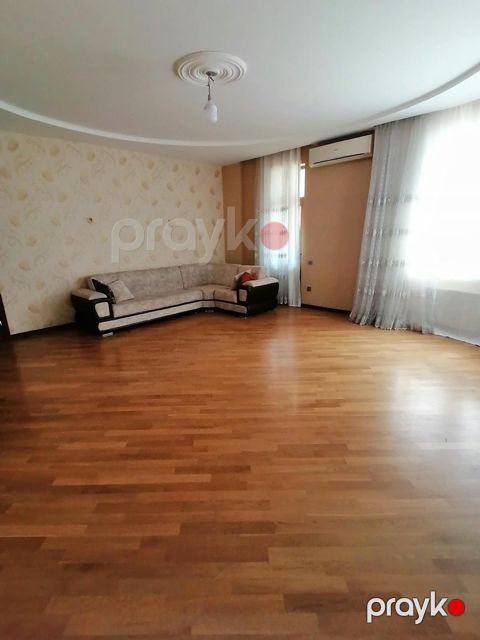 Satılır 3 otaqlı yeni tikili 150 m² — Bakı