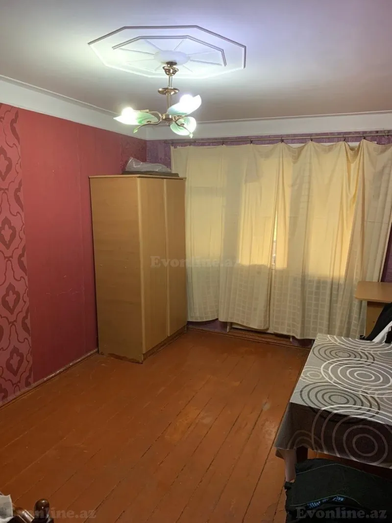 Satılır 2 otaqlı Mənzil Köhnə tikili 35 m² Bakı, Nizami r., Neftçilər m., 8-ci kilometr — Bakı