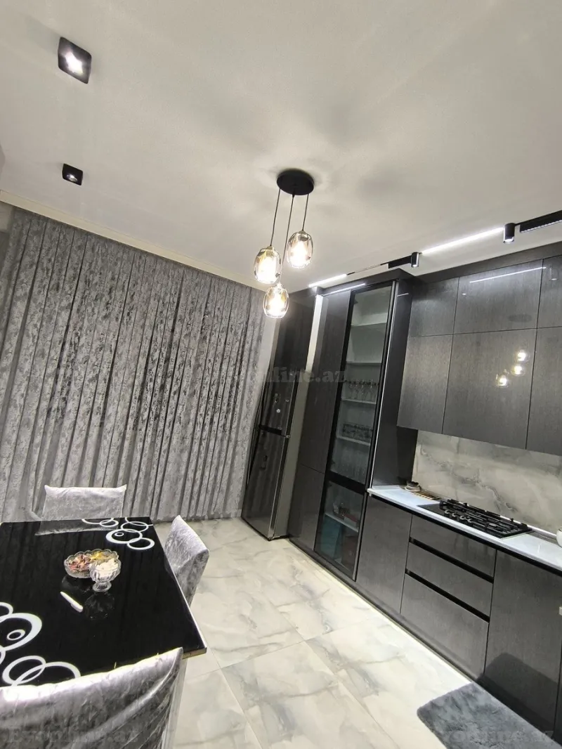 Satılır 3 otaqlı Mənzil Yeni tikili 135 m² Bakı, Yasamal r., Yeni Yasamal — Mənzil, Bakı (3)