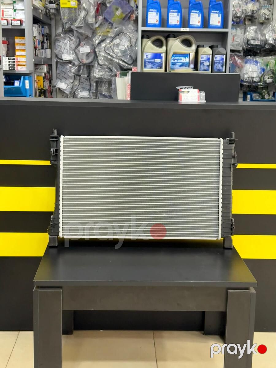 Mercedes-Benz W203 su radiatoru — Ehtiyat hissələri və aksesuarlar, Bakı (2)