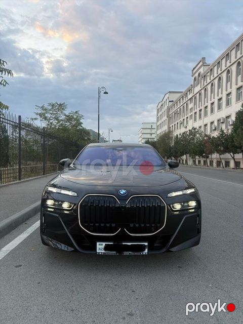 BMW 750e, 3.0 L, 17.6 kWh, 2024 il, 23 700 km — Bakı