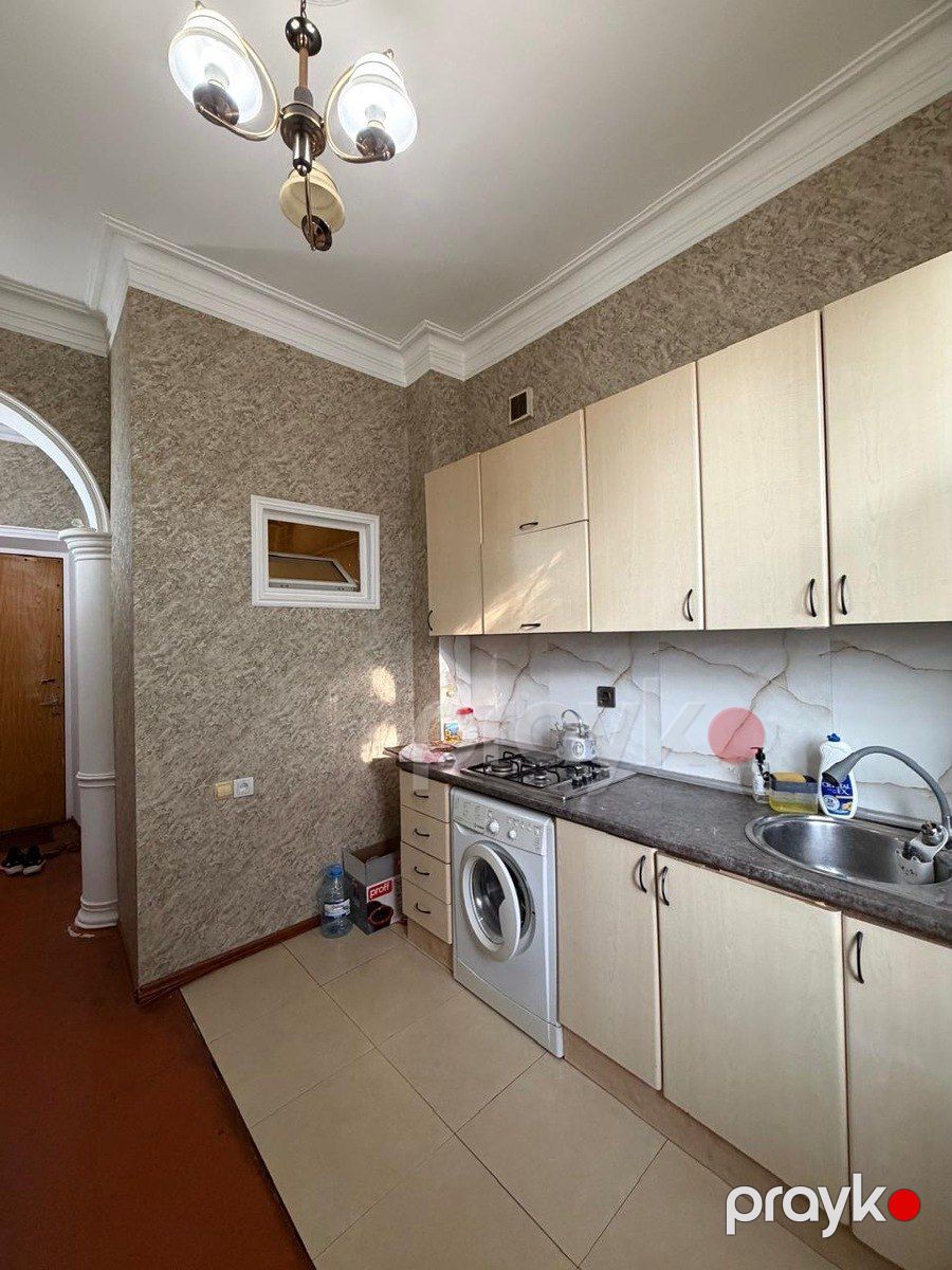 Satılır 2 otaqlı köhnə tikili 65 m² — Mənzil, Bakı (6)