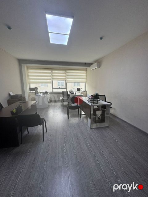İcarəyə verilir 1 otaqlı ofis 45 m² — Bakı