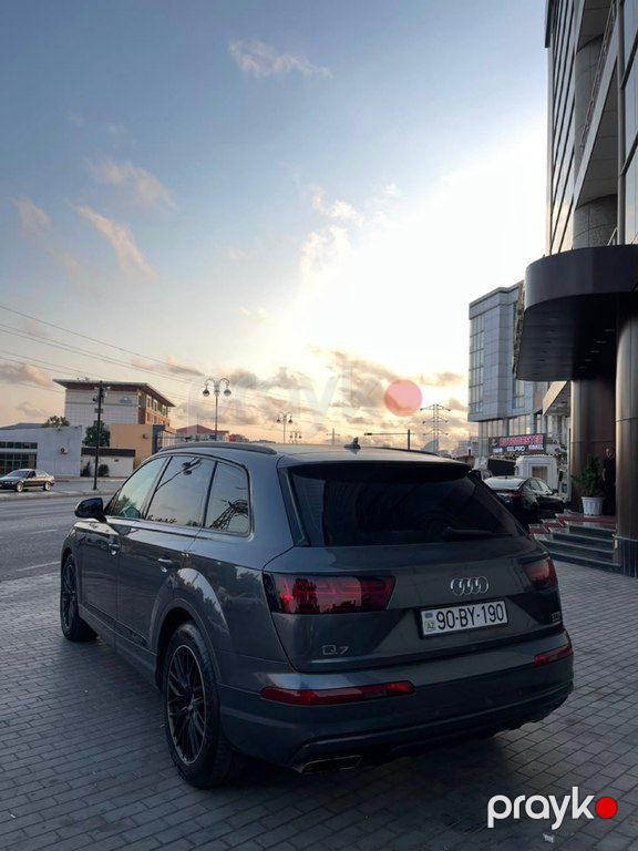 Audi Q7, 3.0 L, 2018 il, 172 115 km — Avtomobillər, Bakı (2)