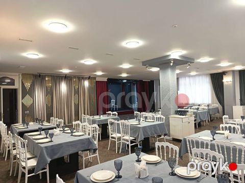 Badamdarda nöqtəsinə qədər hazır — premium restoran və lounge