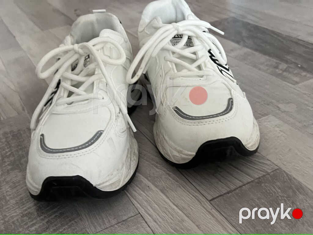Ağ rəngli idman ayaqqabısı - Stil: “Dad sneaker”/chunky dizayn, yan — Krosovka, Digah (3)