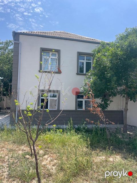 Satılır 3 otaqlı həyət evi/bağ evi 200 m² — Bakı