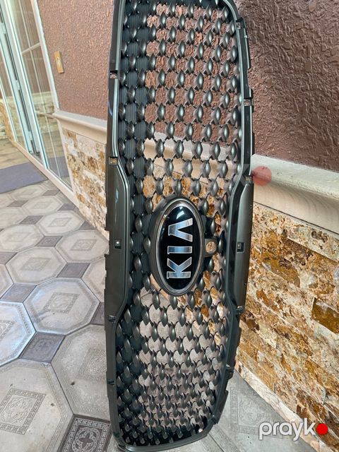 KIA Sorento radiator barmaqlığı — Bakı