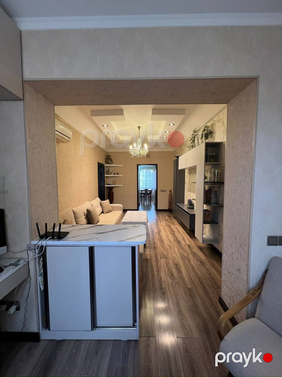 Satılır 4 otaqlı köhnə tikili 100 m² — Mənzil, Bakı (3)