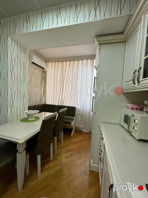 Satılır 2 otaqlı köhnə tikili 51 m² — Bakı