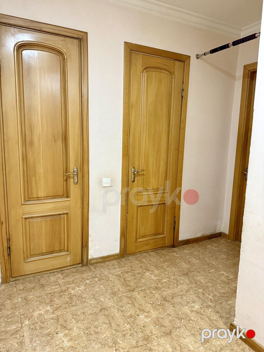 Satılır 4 otaqlı köhnə tikili 125 m² — Mənzil, Bakı (9)