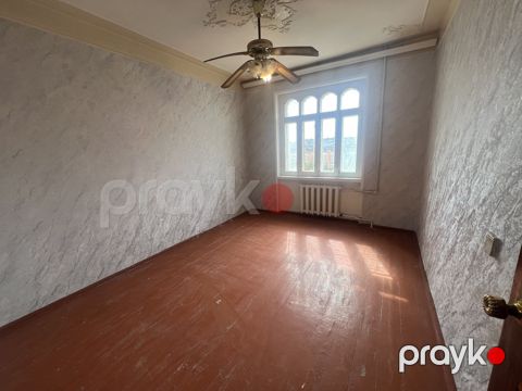 Satılır 3 otaqlı köhnə tikili 75 m² — Bakı