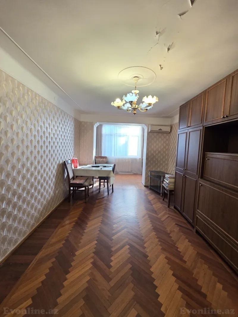 Satılır 3 otaqlı Mənzil Köhnə tikili 70 m² Bakı, Nərimanov r., Nəriman Nərimanov m — Mənzil, Bakı (8)