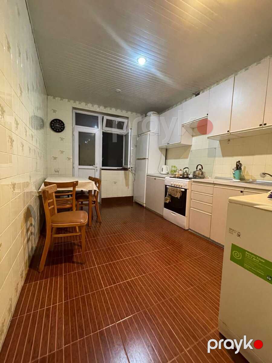 Satılır 4 otaqlı köhnə tikili 100 m² — Mənzil, Bakı (5)