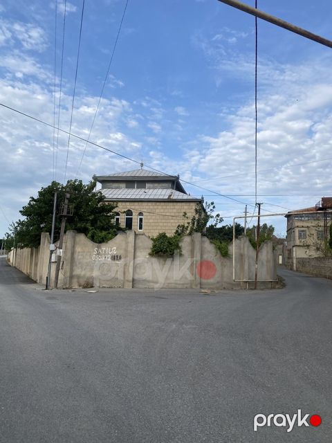 Satılır 6 otaqlı həyət evi/bağ evi 300 m² — Bakı