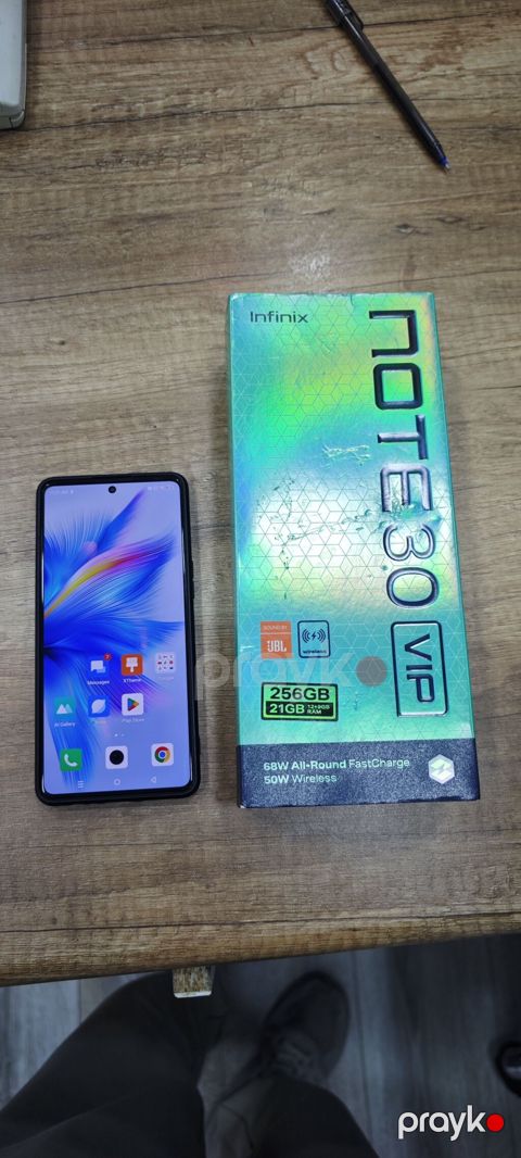 İnfinix Note 30 Vip original ekran Amoled telefonun platasında problem — Bakı