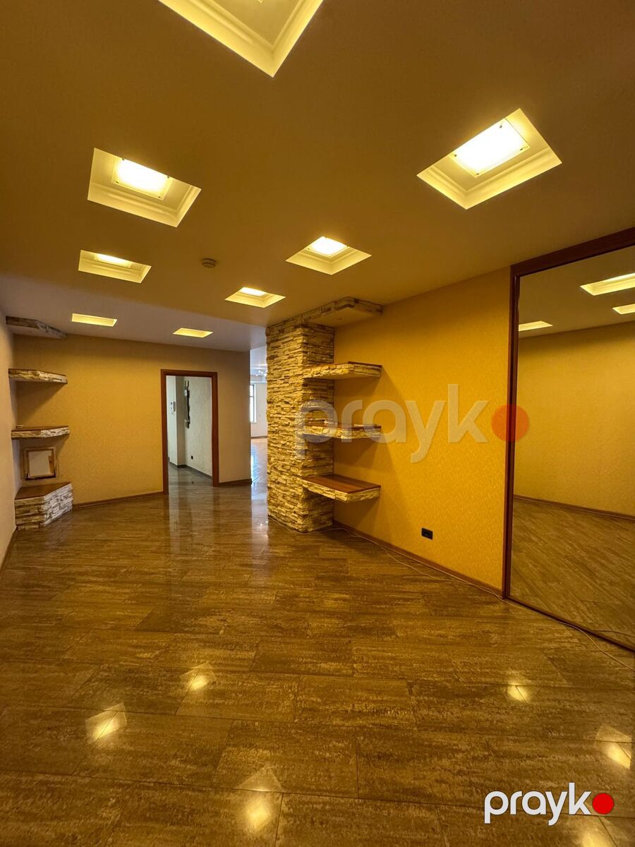 Satılır 4 otaqlı yeni tikili 230 m² — Mənzil, Bakı (8)