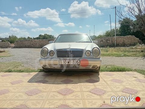 Mercedes dögöz v210 — Gəncə