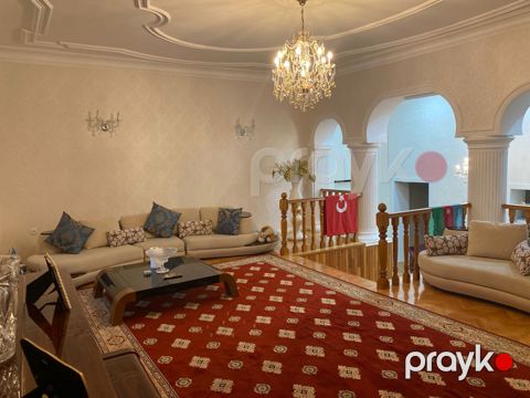 Satılır 6 otaqlı həyət evi/bağ evi 550 m² — Bakı
