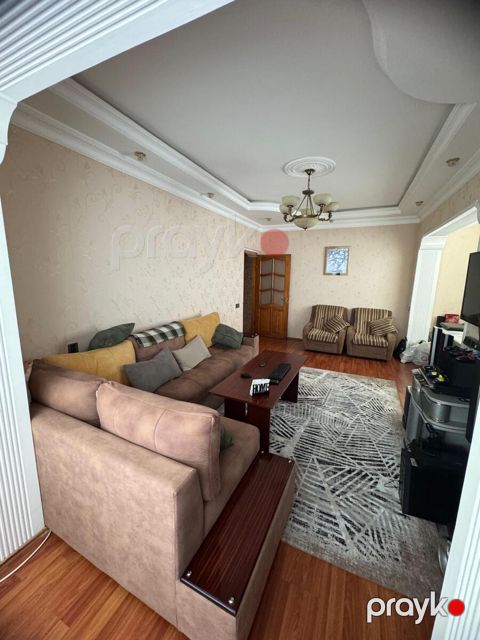 Satılır 2 otaqlı köhnə tikili 48 m² — Bakı