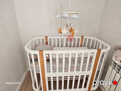 Oğlan və qız üçün, İşlənmiş, Yumru, Beşik, Dəst ilə, Matras ilə, Yellənmə mexanizmsiz — Bakı