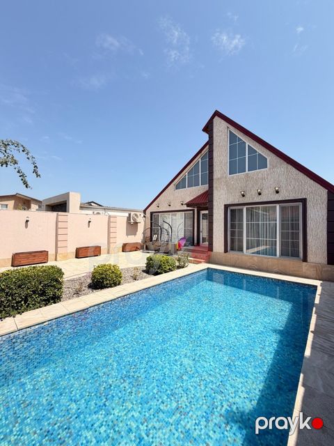 Satılır 4 otaqlı həyət evi/bağ evi 150 m² — Bakı