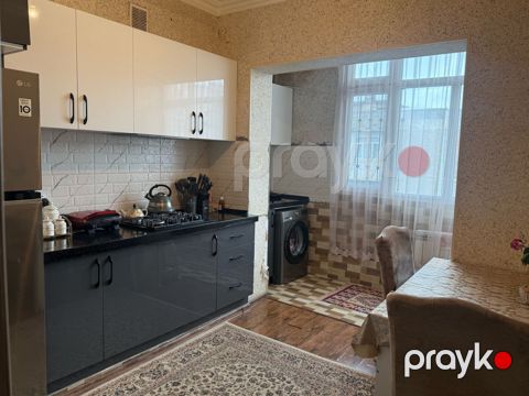 Satılır 2 otaqlı köhnə tikili 65 m² — Bakı