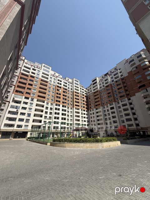 Satılır 4 otaqlı yeni tikili 190 m² — Bakı