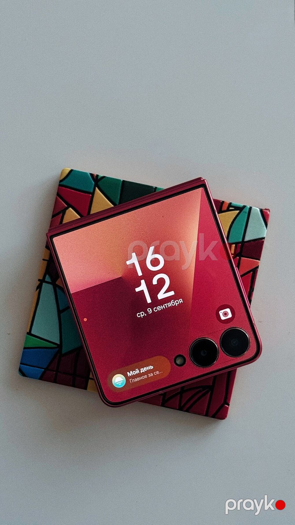 Samsung Z Flip, rəng - Qırmızı, İki sim kartlı — Samsung, Bakı (4)