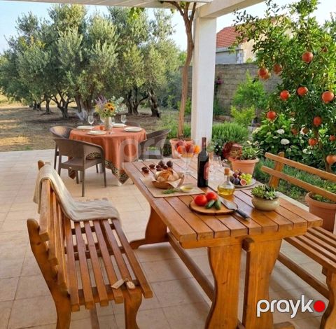 Bağ evi kirayə verilir, Pirşağı qəs — Bakı