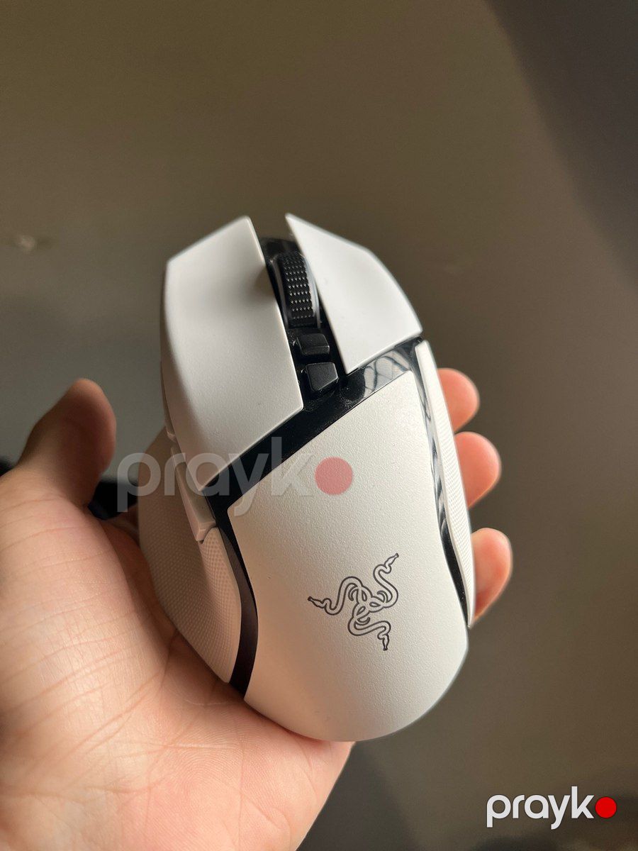 Kompüter siçanı Razer Basilisk V3 Pro White — Periferik cihazlar, Bakı (2)