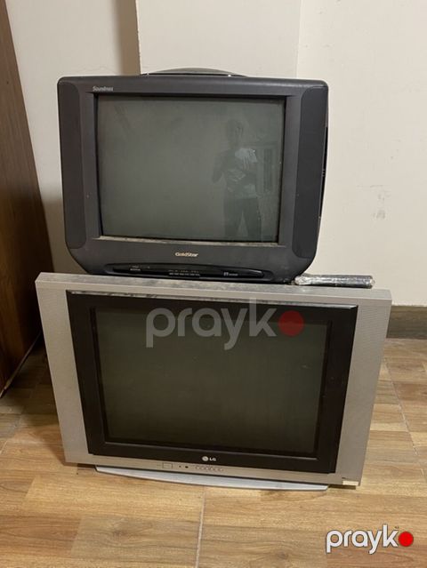 İki ədəd televizor dəsti 1) GoldStar Soundmax CRT televiziya — Digah