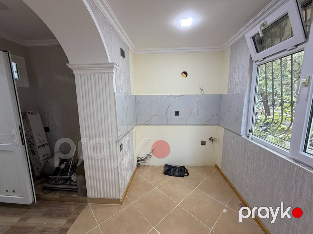 Satılır 2 otaqlı köhnə tikili 65 m² — Mənzil, Bakı (10)