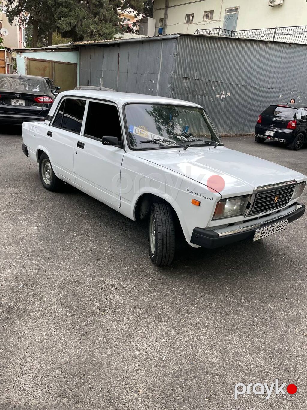 Lada 2107, ağ rəng, sedan. Xüsusiyyətlər və təchizat: - Salon: qara — Avtomobillər, Xırdalan (6)