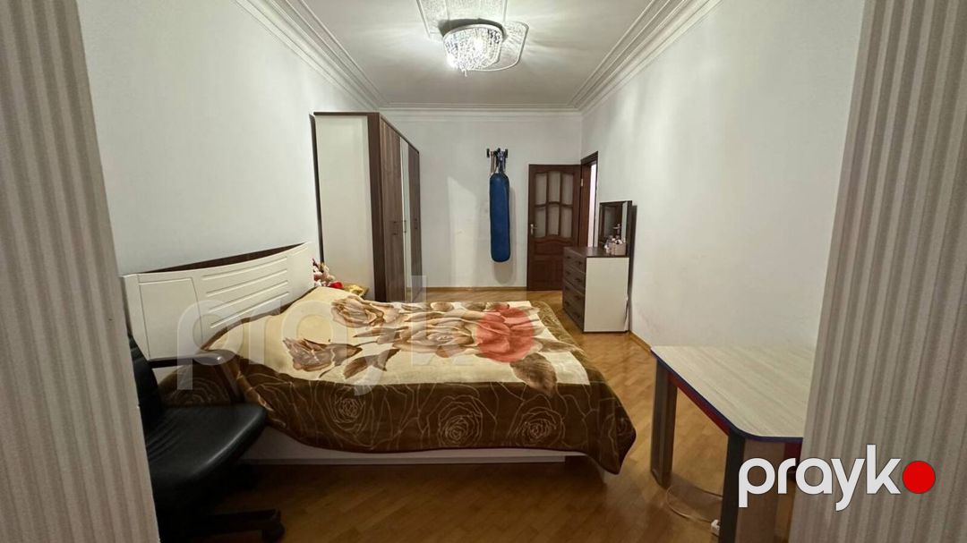 Satılır 4 otaqlı köhnə tikili 112 m² — Mənzil, Bakı (7)