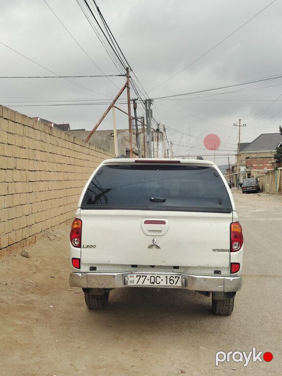 Mitsubishi L200, 2.5 L, 2015 il, 350 000 km — Avtomobillər, Bakı (7)