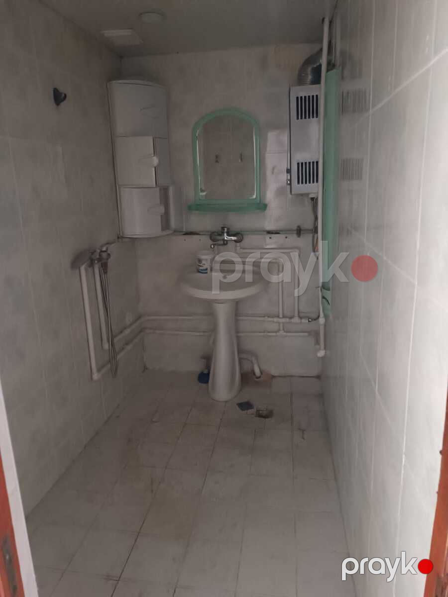 Satılır 4 otaqlı köhnə tikili 102 m² — Mənzil, Bakı (9)
