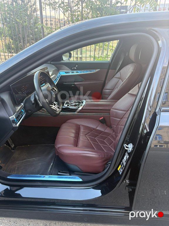 BMW 750e, 3.0 L, 17.6 kWh, 2024 il, 23 700 km — Avtomobillər, Bakı (10)