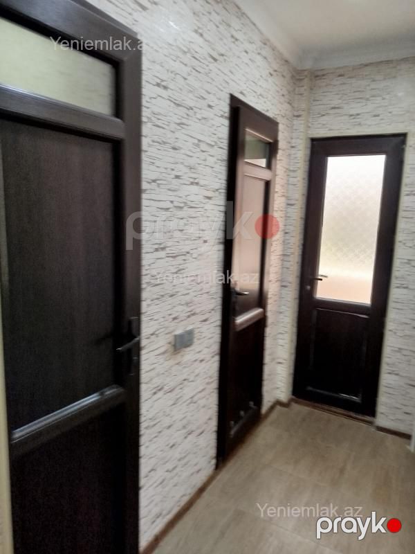 Satılır 3 otaqlı Bina evi menzil (Köhnə tikili), 67 m², 17-ci mikrorayon — Mənzil, Sumqayıt (7)