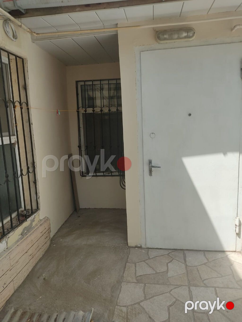 ÇOX Kirayə EV Ev,28 May metrosunun çıxışına çox yaxın 3 — Mənzil, Bakı (8)