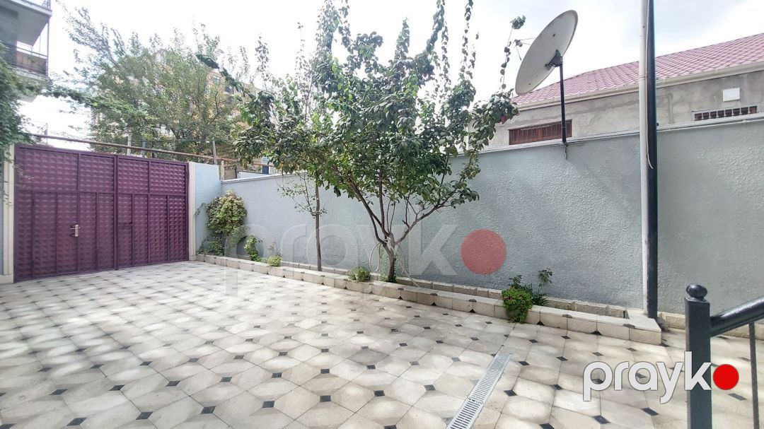 Həyət evi, Əliağa Vahid küç — Ev, villa, Bakı (3)