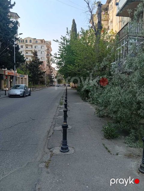 Satılır 3 otaqlı köhnə tikili 75 m²