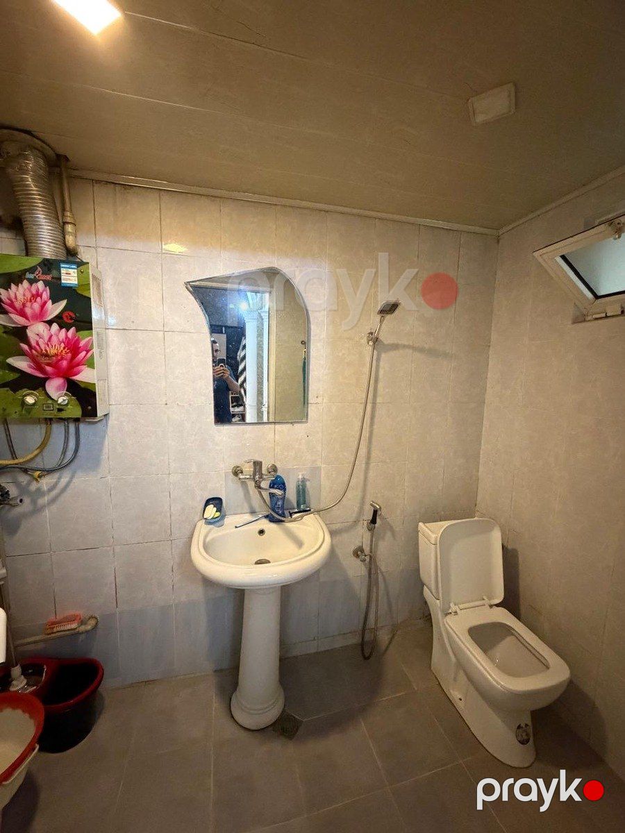 Satılır 2 otaqlı köhnə tikili 65 m² — Mənzil, Bakı (7)