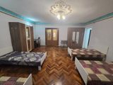 İcarəyə verilir 2 otaqlı köhnə tikili 65 m² — AGA POİNT — Apartment