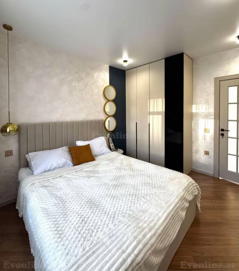 Satılır 3 otaqlı Mənzil Köhnə tikili 65 m² Bakı, Xətai r., Əhmədli m., Əhmədli — Bakı