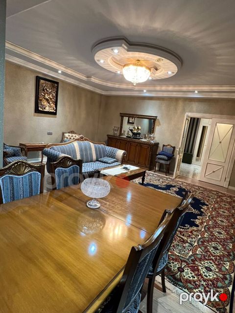 Satılır 4 otaqlı yeni tikili 170 m² — Bakı