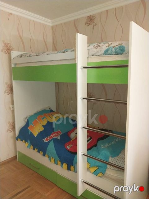 Milana 2 mertebe kravat qiymeti 160man Teciliii satilir matras var