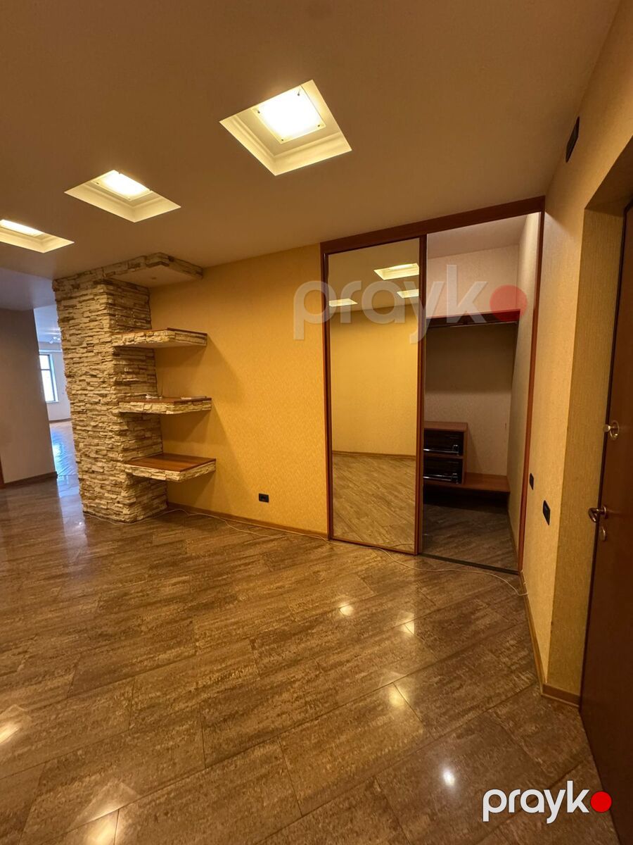 Satılır 4 otaqlı yeni tikili 230 m² — Mənzil, Bakı (9)