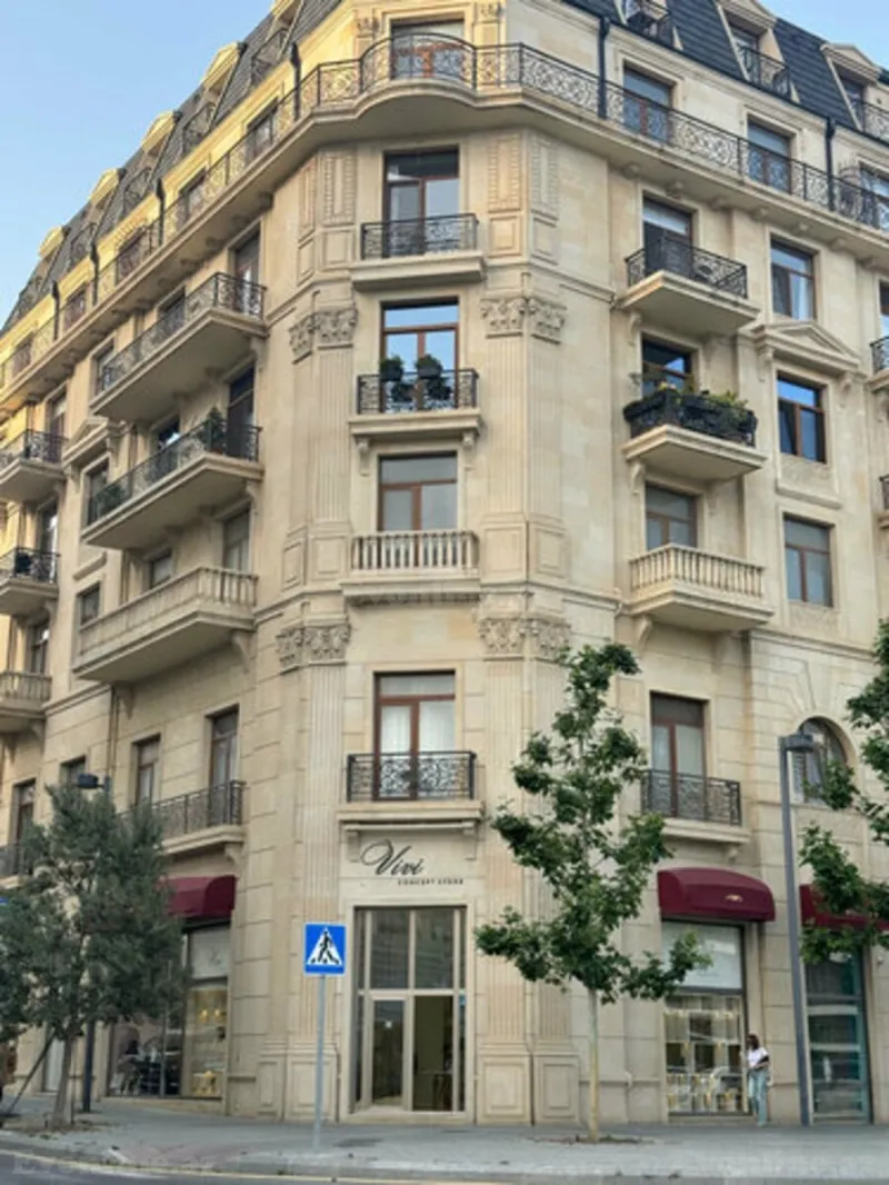 Kirayə verilir Ofis 92 m² Bakı, Xətai r., Ağ şəhər — Bakı